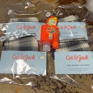 Play-Doh sanitizer/lip balm and holder 8 mask